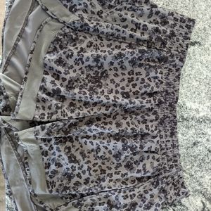 Athleta 4" Mesh Runner Shorts in Libra Gray, 1X